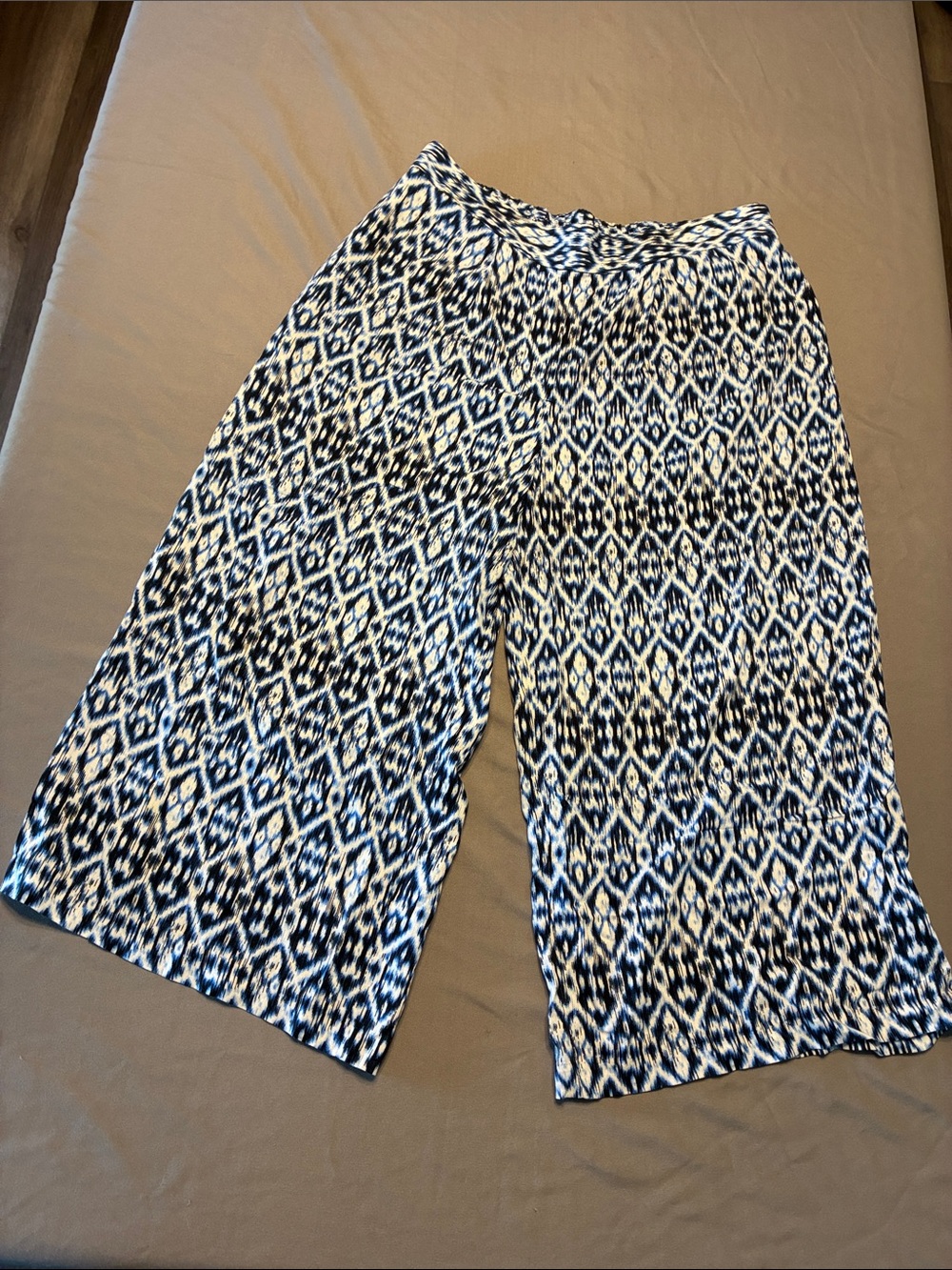 Rafaella Navy and White Wide-Leg Bermuda Shorts